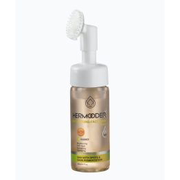 Alternative view of فوم شستشوی صورت ويتامين سی